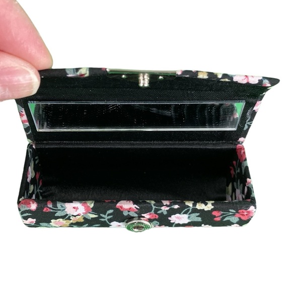 Retro Floral Print Black Lipstick Holder with Mirror - Picture 4 of 15